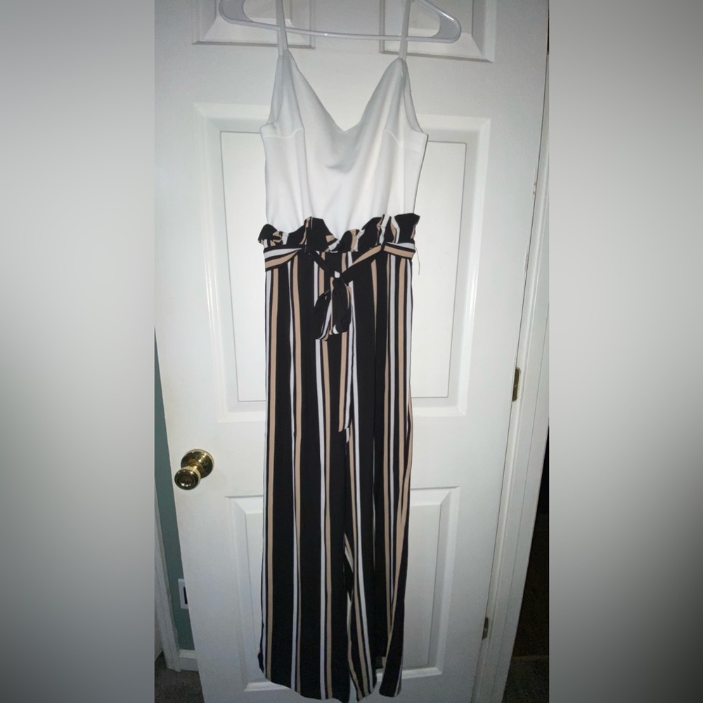 Juniors jumpsuit